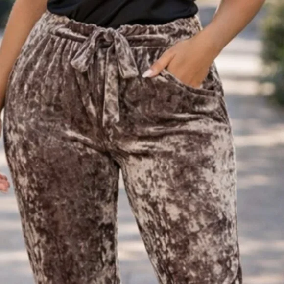 NWOT Mocha Crushed Velvet Velour Very Soft Relaxed Fit Joggers Pants - Picture 3 of 14
